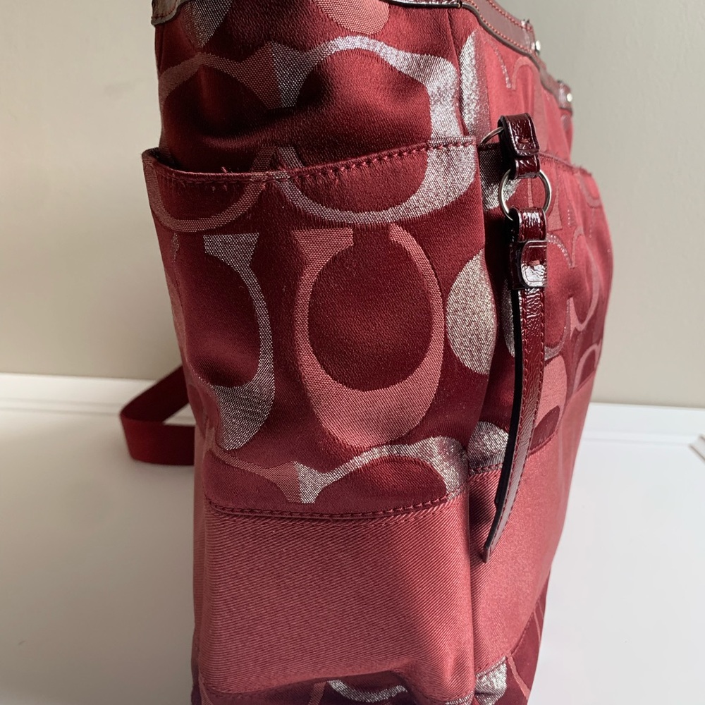 Extra Large Coach Burgundy Shoulder Bag or Cross Body - Picture 6 of 13